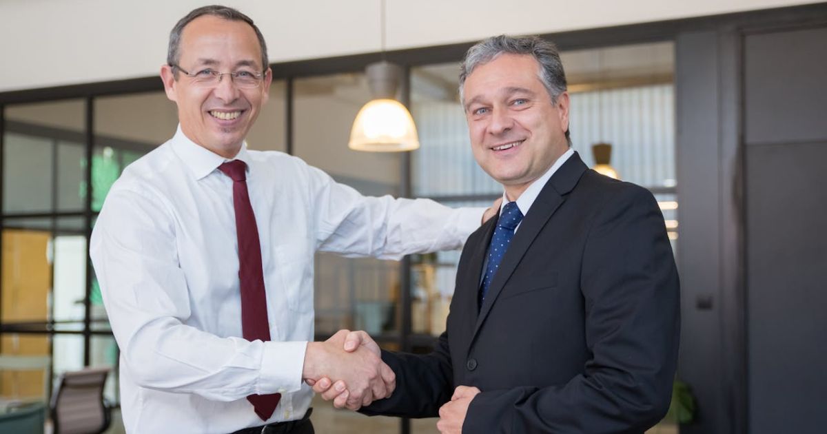 Prêt urgence Sherbrooke - Poignée de main confiance